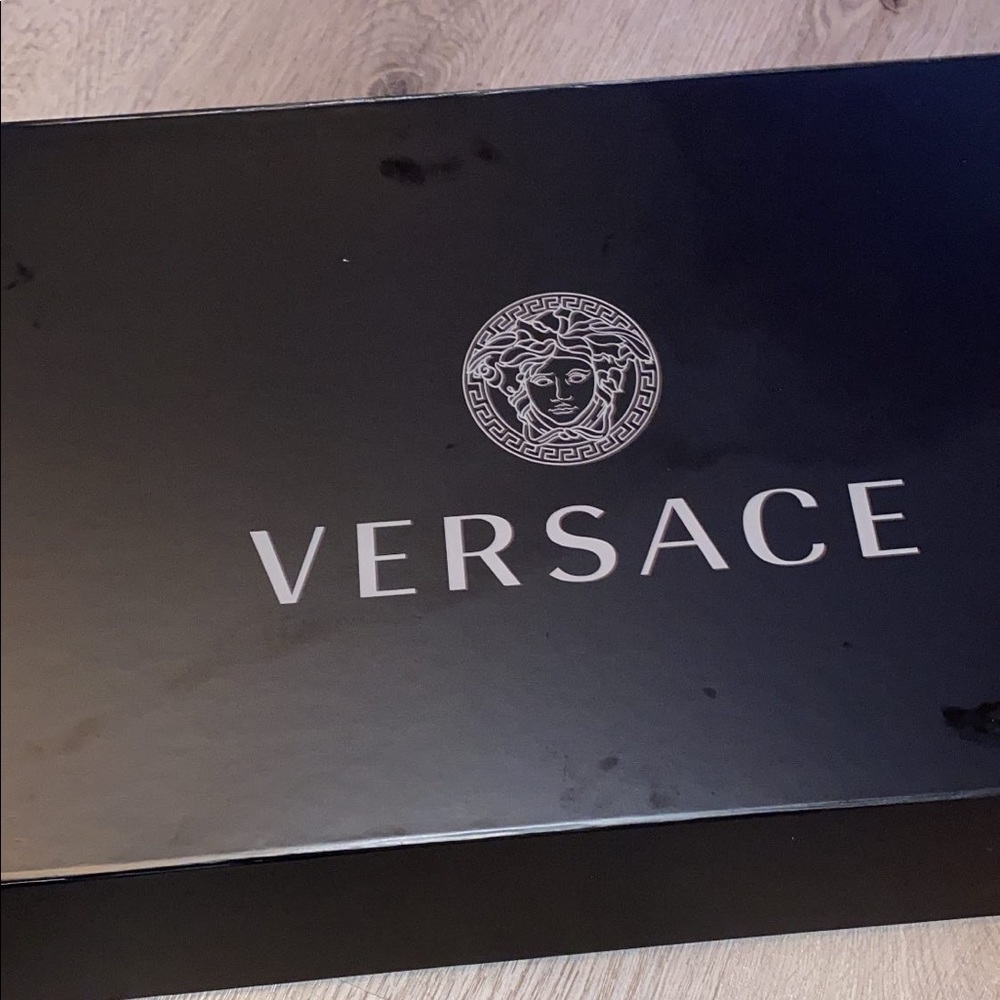 Versace skirt set with Medusa T-shirt size 6-9 months